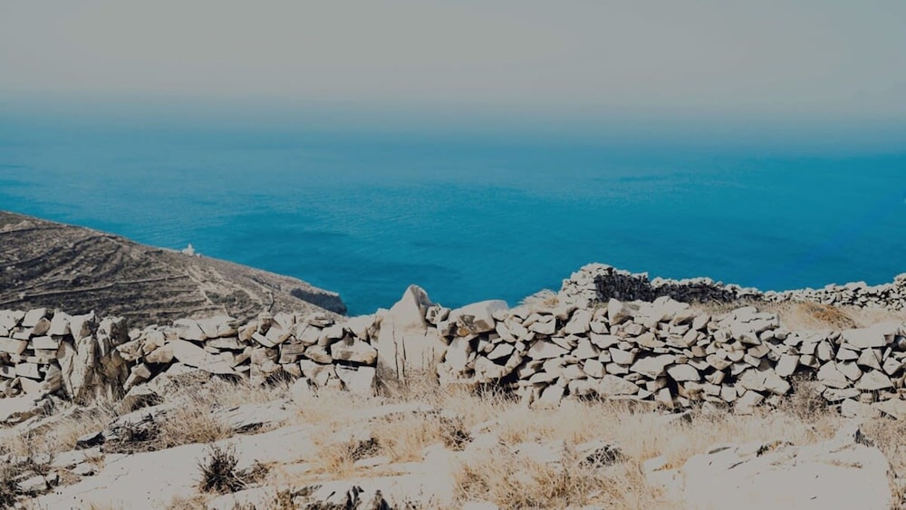 Folegandros Serenity - Livadaki Summer Hideaway