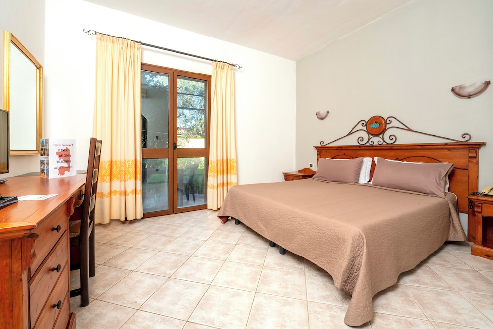 Hotel Ribot with pool in Arborea photo 5