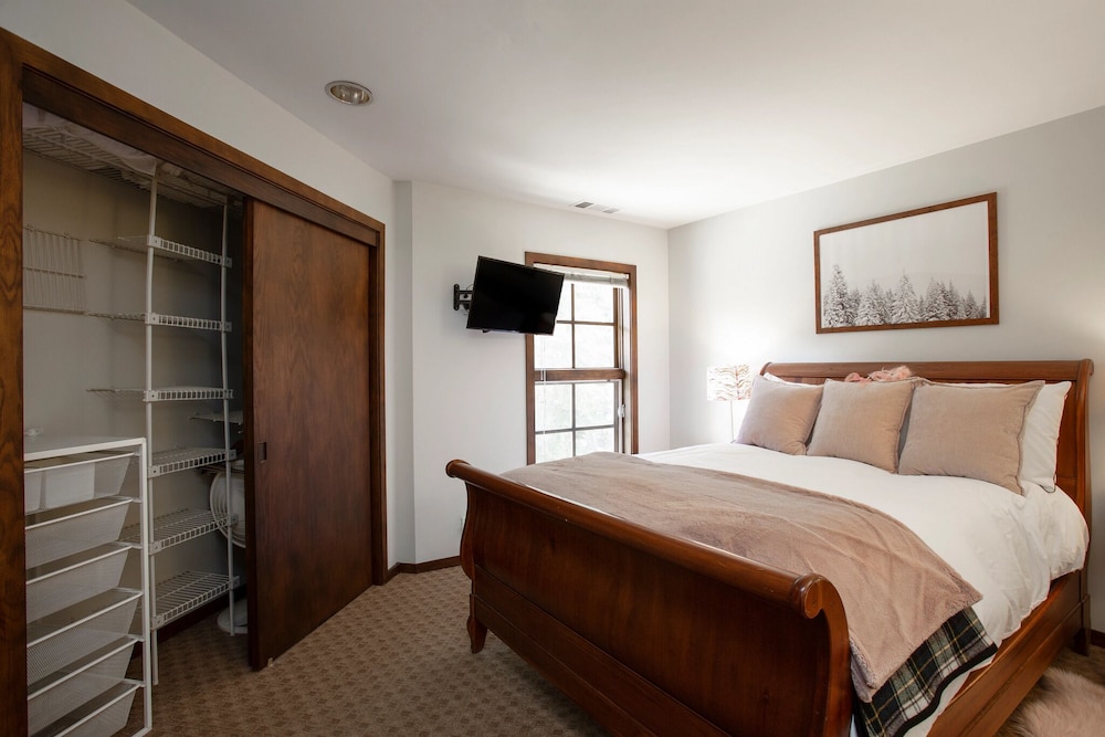 Stag Lodge at Deer Valley Resort - Three Bedroom Residence with Spa #9 3 Condo
