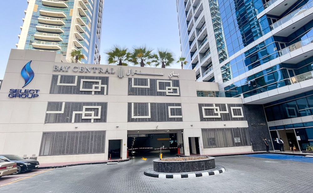 bnbme Unparalleled Luxury Marina Walk 3306