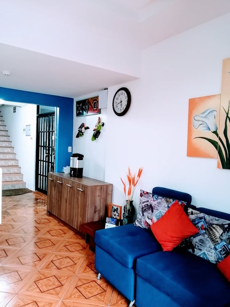 HOSTAL GAVIOTA DEL SUR TRES view 2