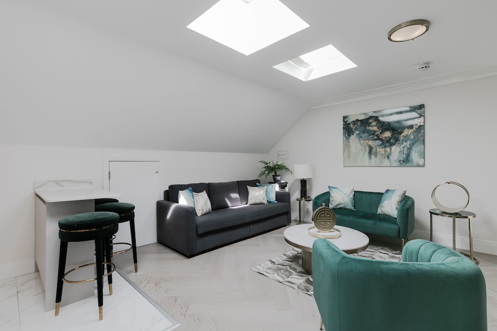 Luxury Apartments Near Harrods and the Science Museum