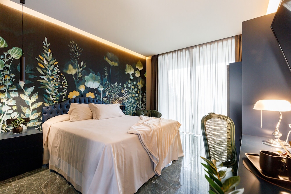 Hotel DeVille view 4