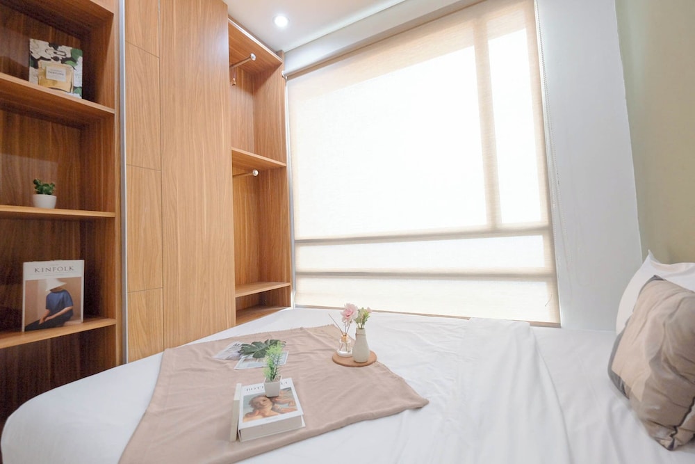 Good Location 2Br Apartment At Woodland Park Residence