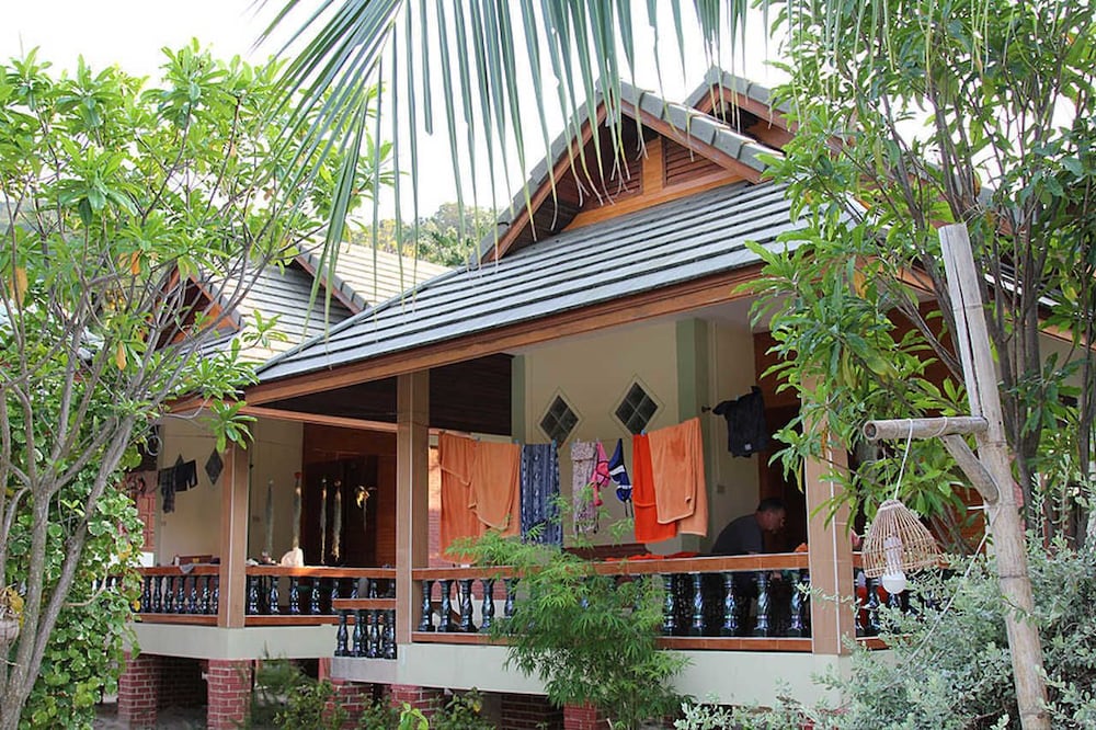 Seaboard Bungalows