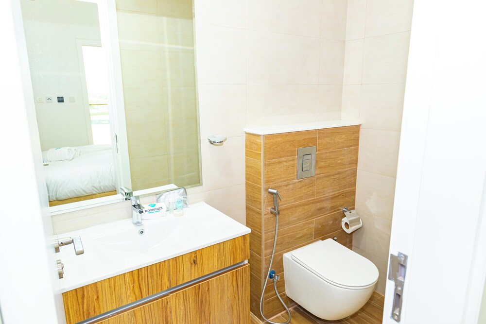 Bloomfields Spacious 2BR Duplex in Oasis