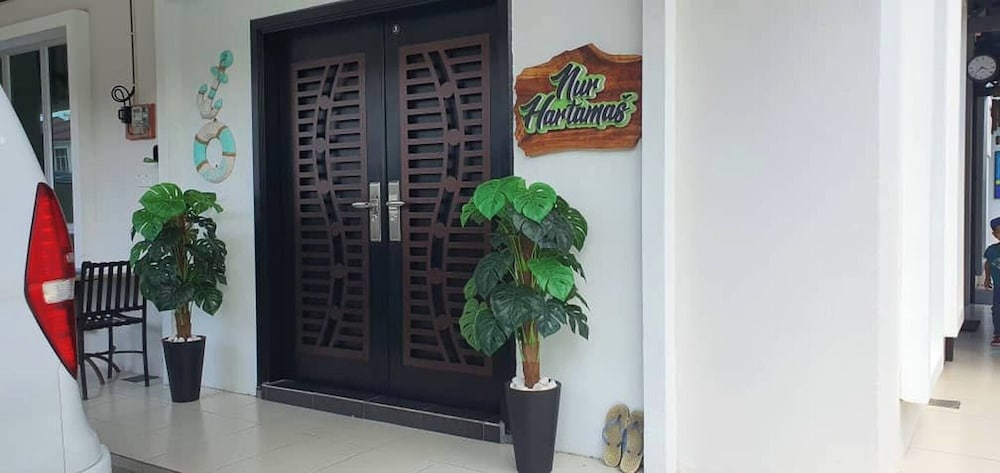 Nur Hartamas Homestayportdickson