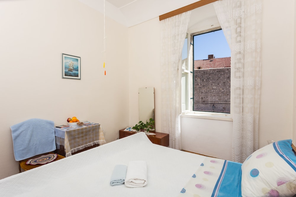 Dubrovnik Old Port Accommodation