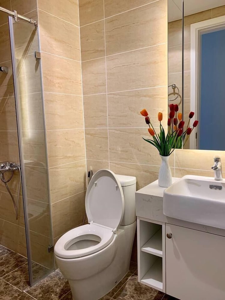 Bayhomes D'Capitale Serviced Apartment