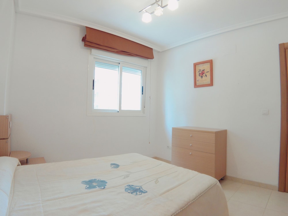 Piso De Dos Habitaciones Para Vacaciones a 2min de la Playa en Marina D'Or (CALA) view 4