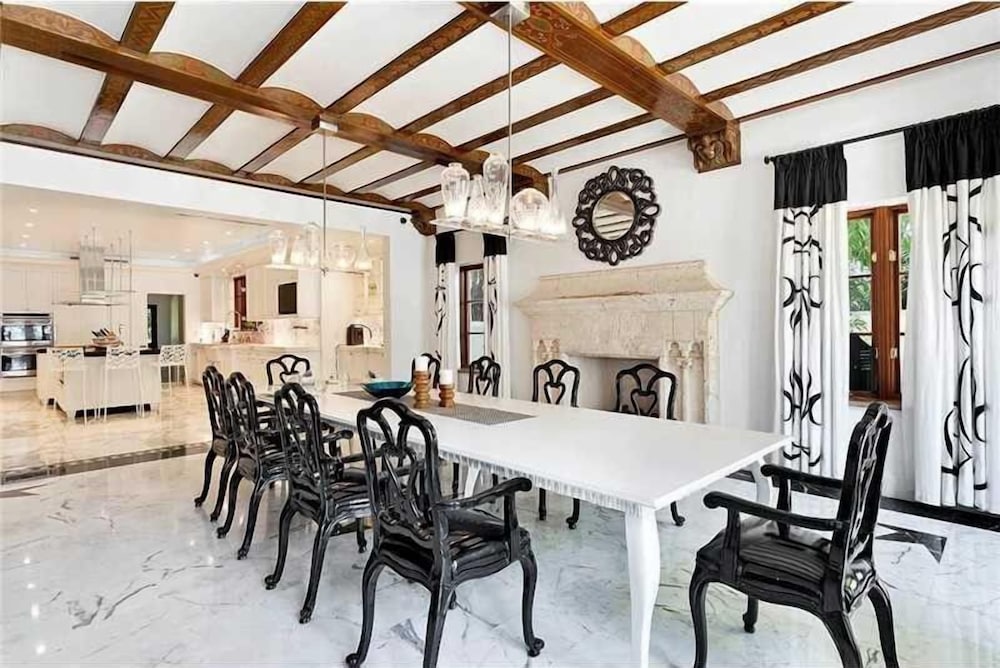 6 Bedroom Homes in Miami Beach by TMG