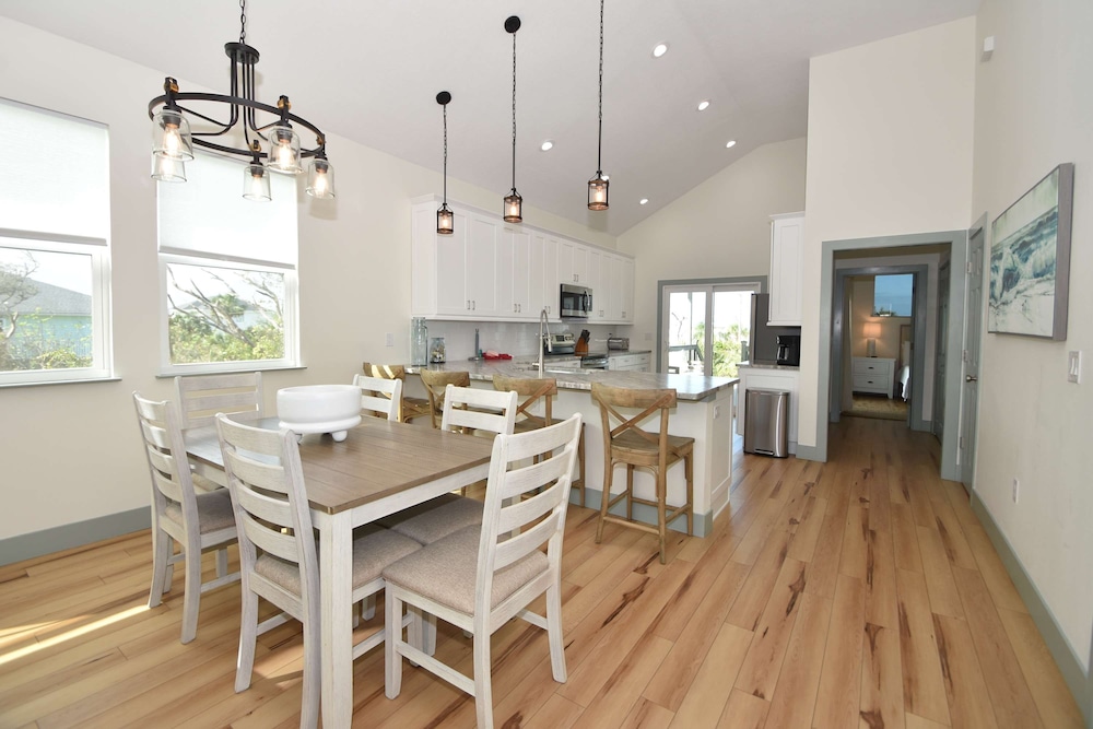 Casa Blanca 3 2 New Beach Home With Heated Pool