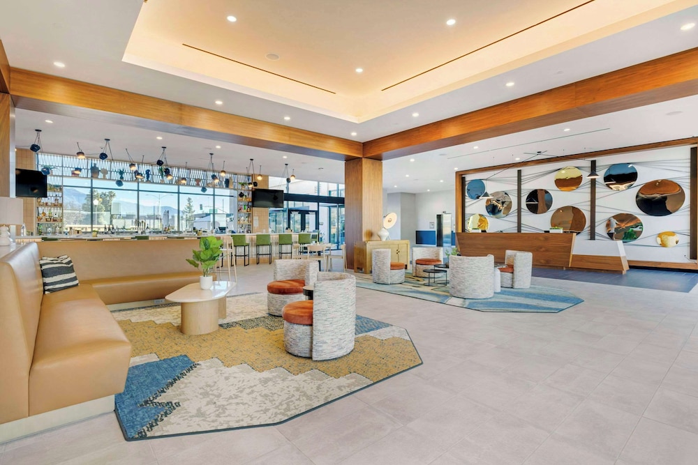 Burbank Vacations - Cambria Hotel Burbank Airport - Property Image 71