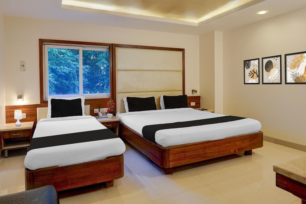 Super Townhouse Arcot Road