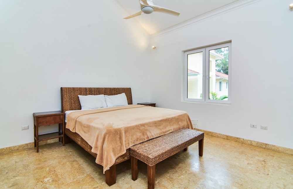 Luxury Penthouse Hispaniola Beach