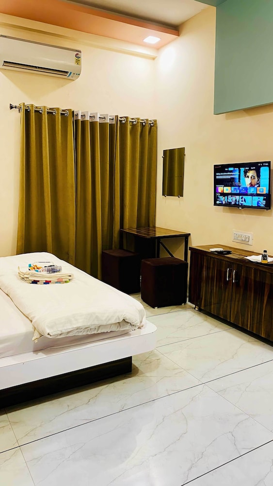 Hotel Kush Palace