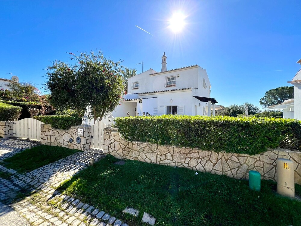 Vilamoura Brightness Villa by Homing