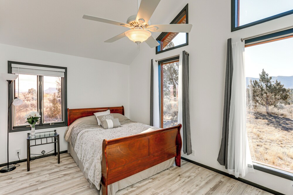 Mtn-view Escape w/ Office Space in Cortez!
