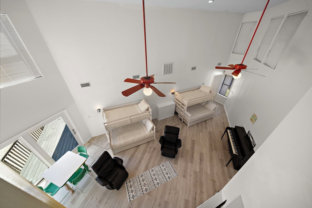 Pirates Beach Retreat by Ryson Vacation Rentals