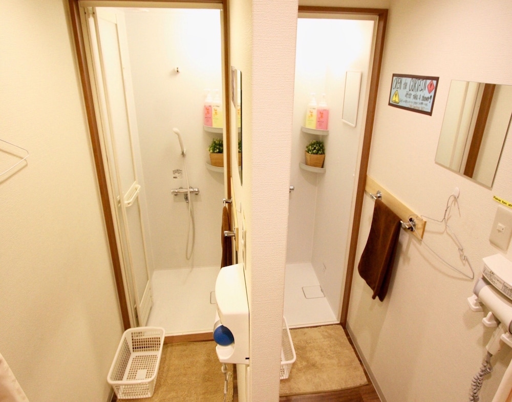 Osaka Guesthouse Nest - Hostel