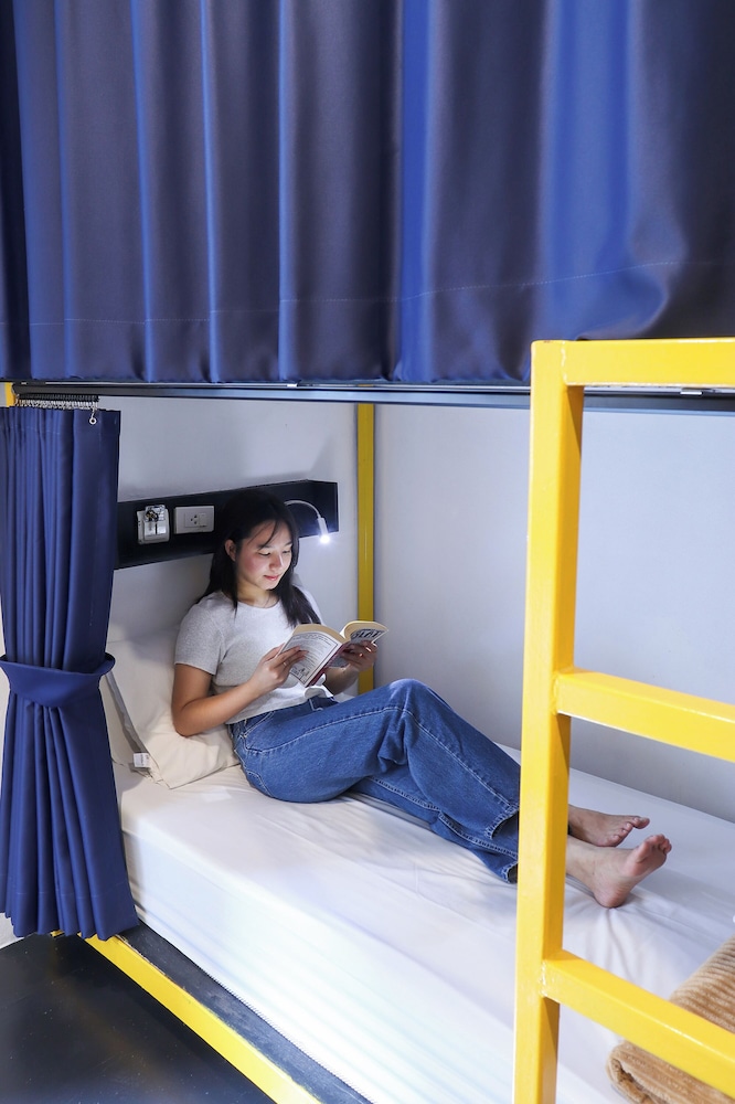 Fulfill Phuket Hostel