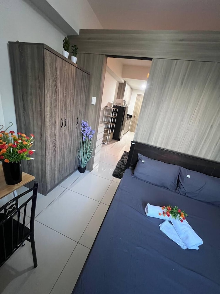 COAST RESIDENCES