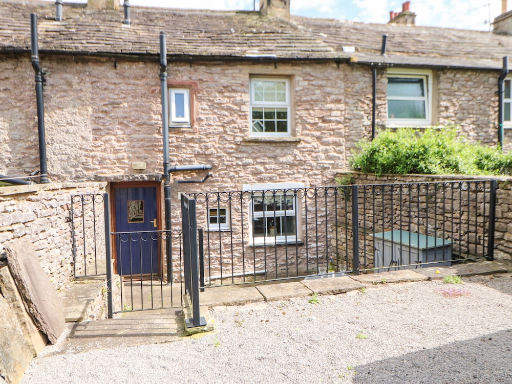 89 High Street
