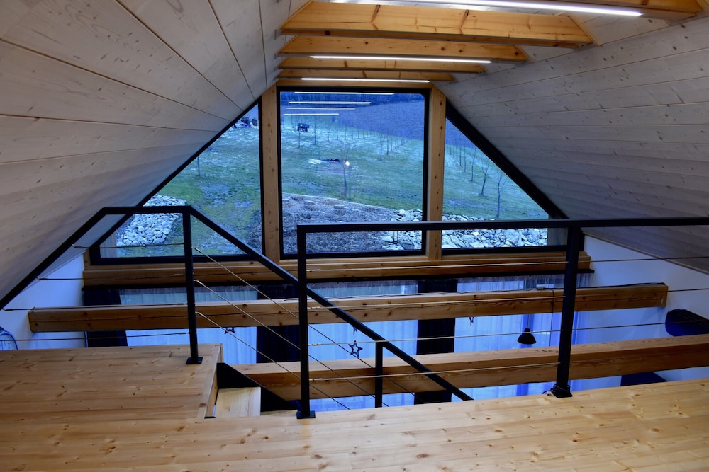 Apartment Near Pernstejn Castle in Smrcek