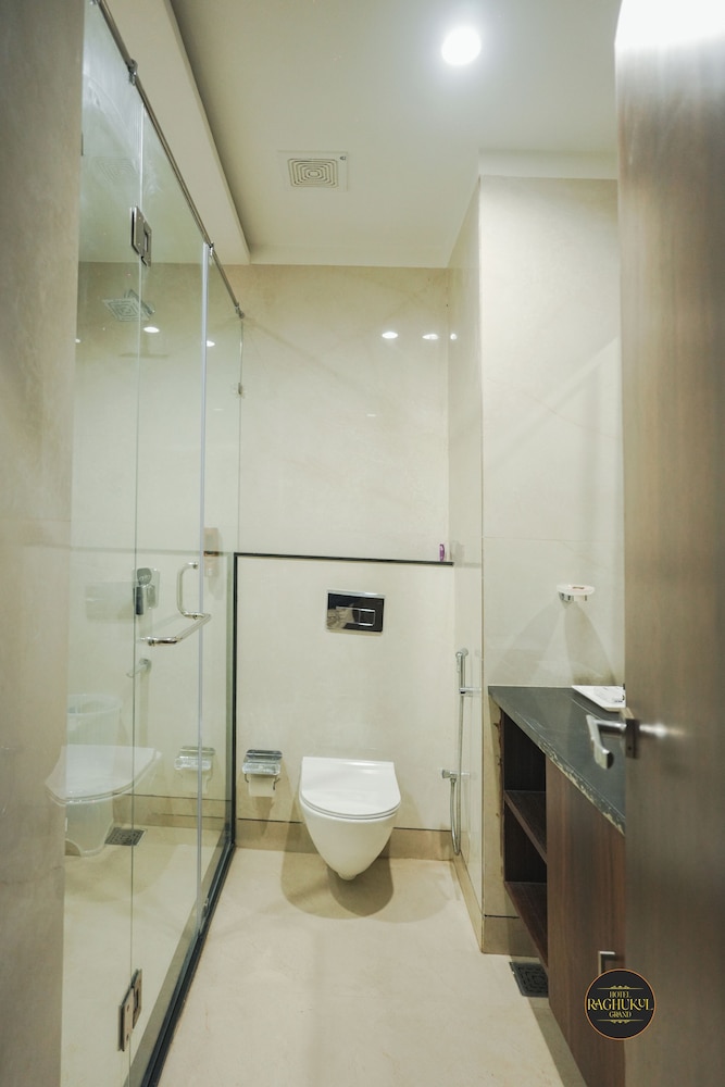 Hotel Raghukul Grand