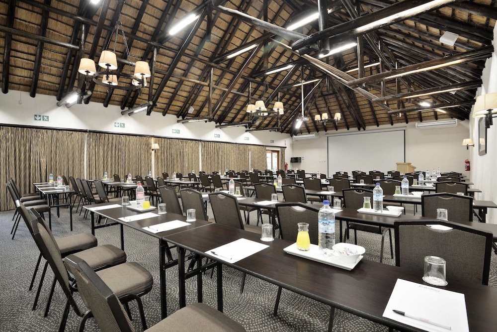 Bakubung Self-Catering Chalets