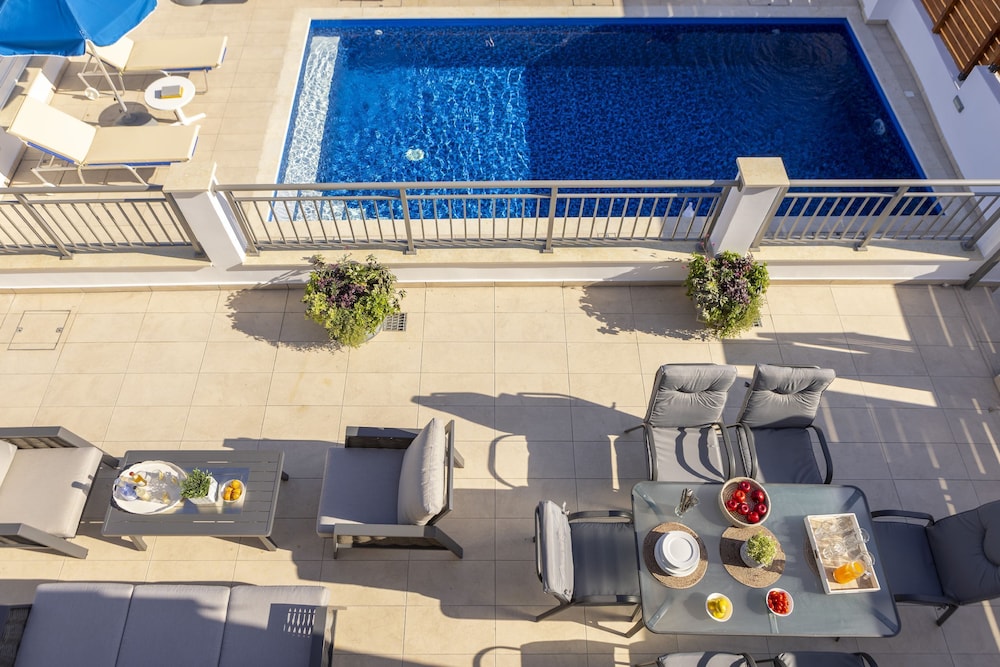 Melissoula Villa in Neo Chorio