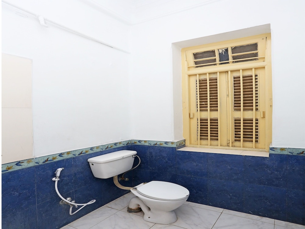 OYO 11896 Marble Palace Guest House