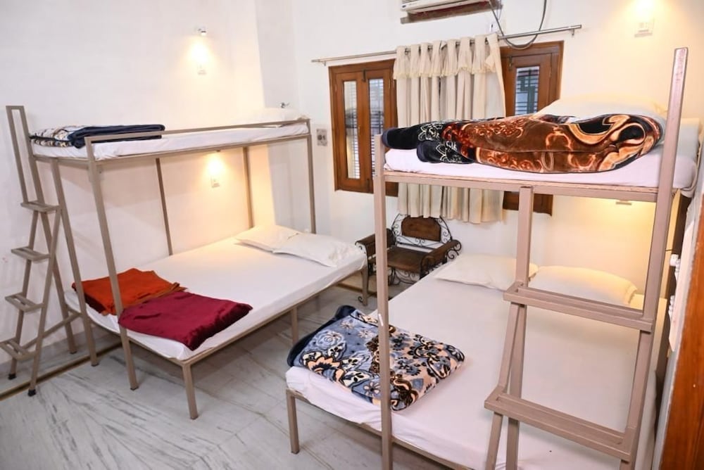 Batra Guest House