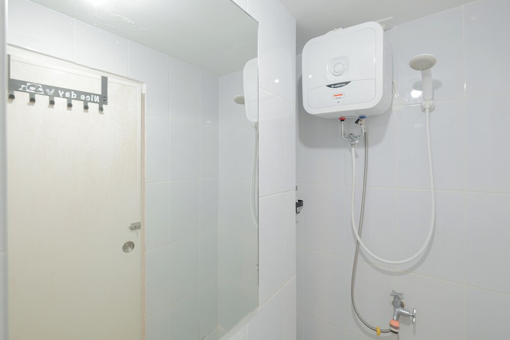 Comfort And Compact Studio At Apartment Tokyo Riverside Pik 2