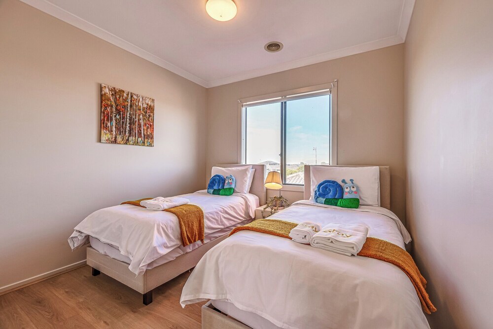 StayAU Pakenham 5 BRM Oasis Pet-friendly