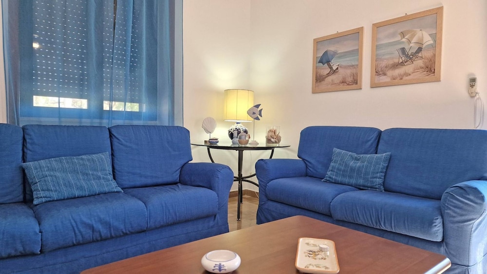 Villa Fede - 3 Bedrooms 2 Bathrooms air Conditioning by the sea