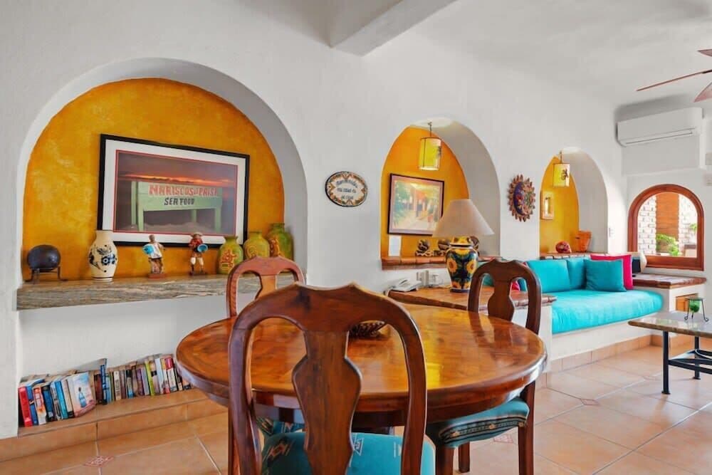 Ocean View 1Br Condo-balcony-beach-pool - 306