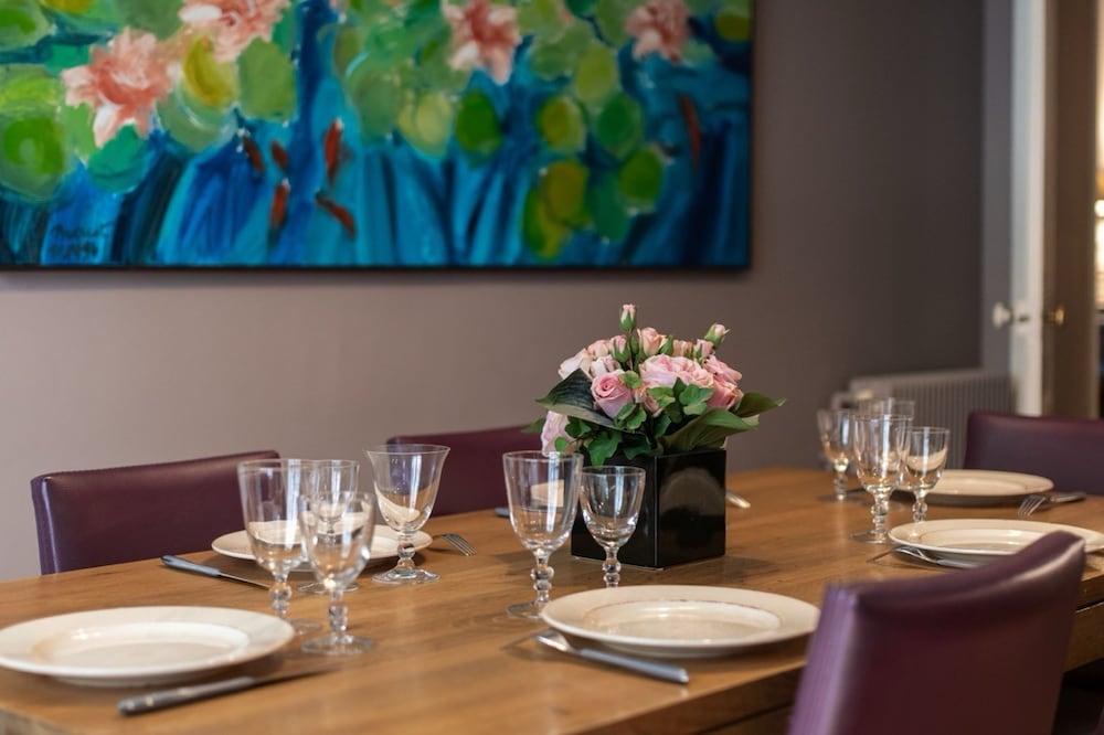 Splendid 5BR Family Apartment - Trocadero