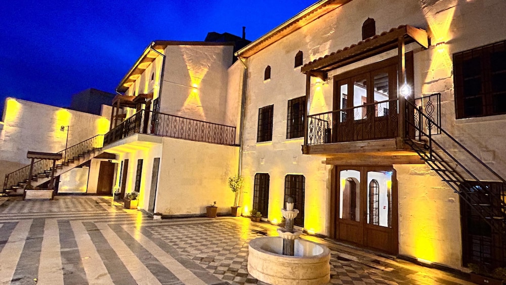 ALİ RIZA BEY KONAĞI