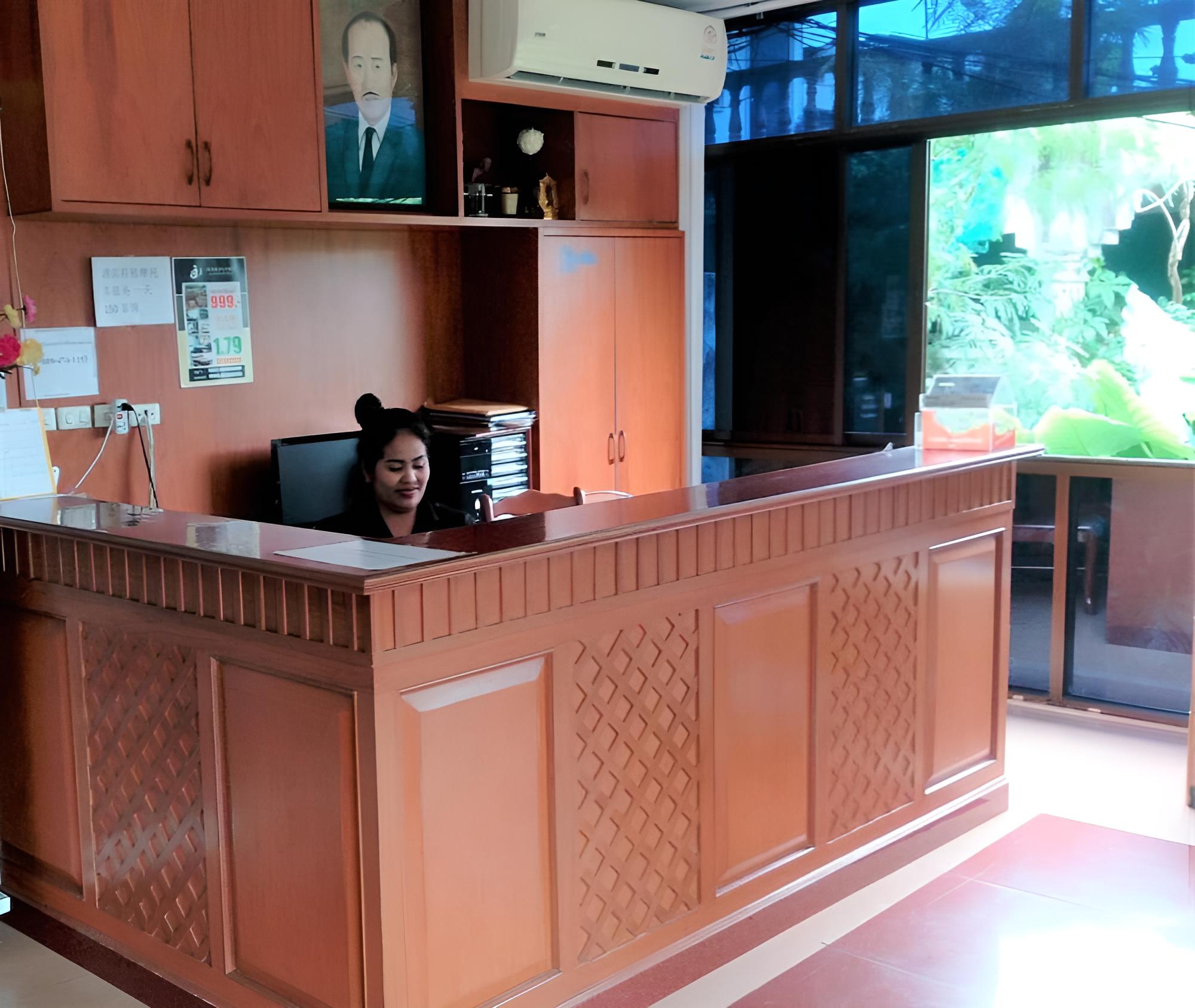 PJ Phuket Town Hotel