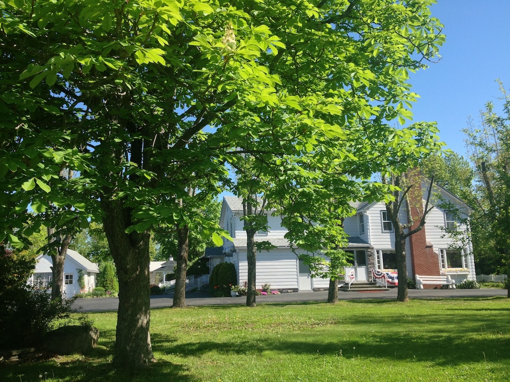 Lukans Farm Resort