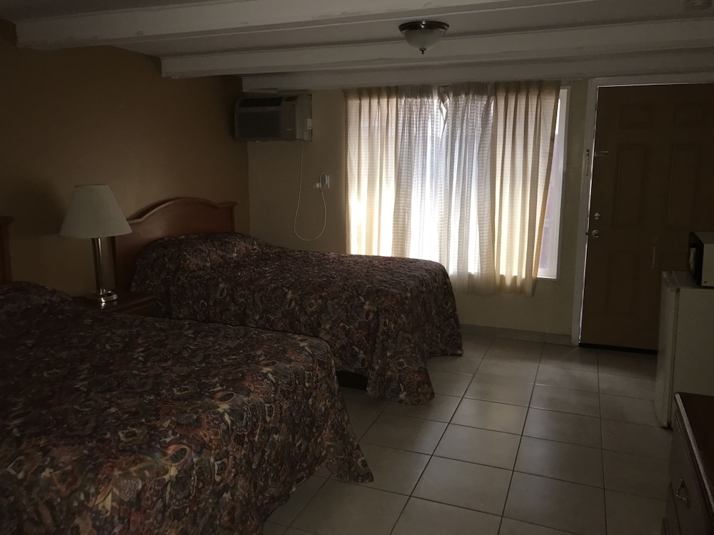 La Fontana Motel