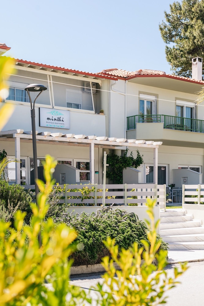 Minthi Boutique Apartments