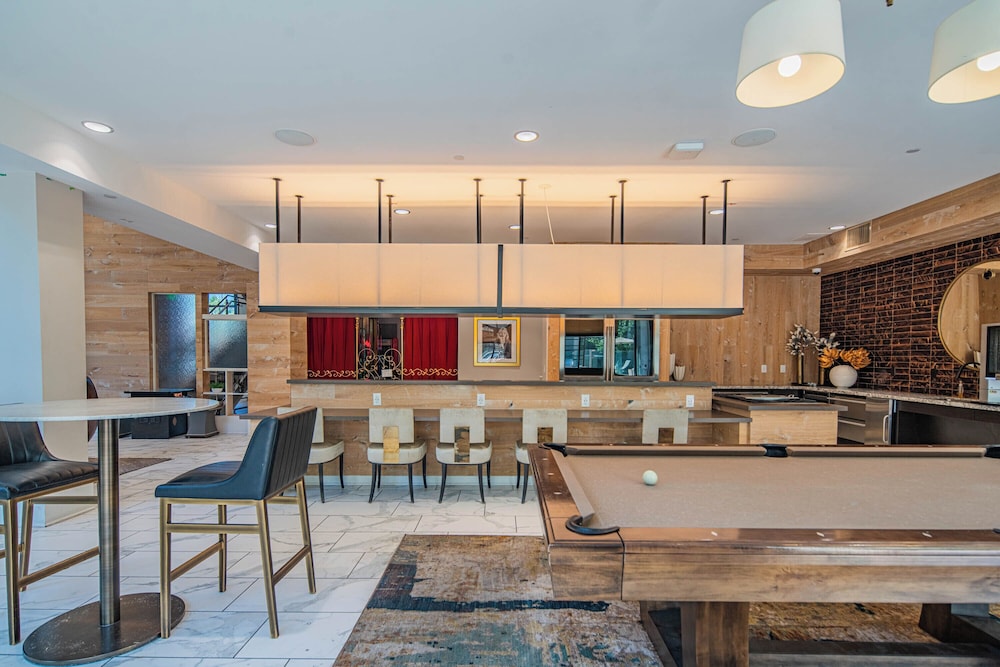 ROVE LIVING/KL - Alta North Central
