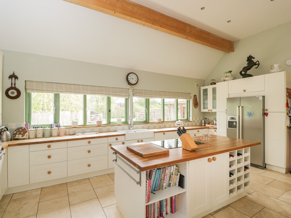 Innisfallen House