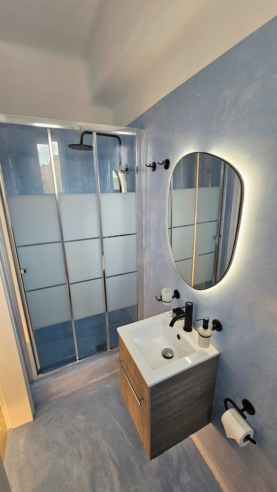 Mykonos4Islands Seaside Homes and Suites