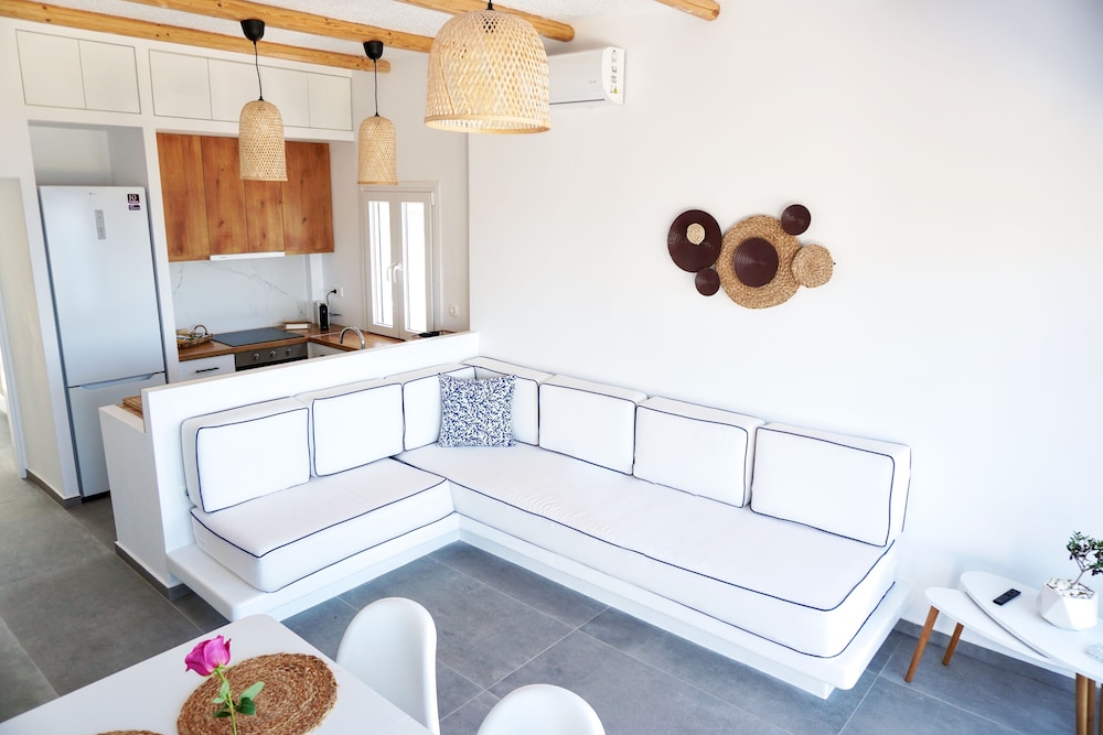 Sonus Mare Santorini