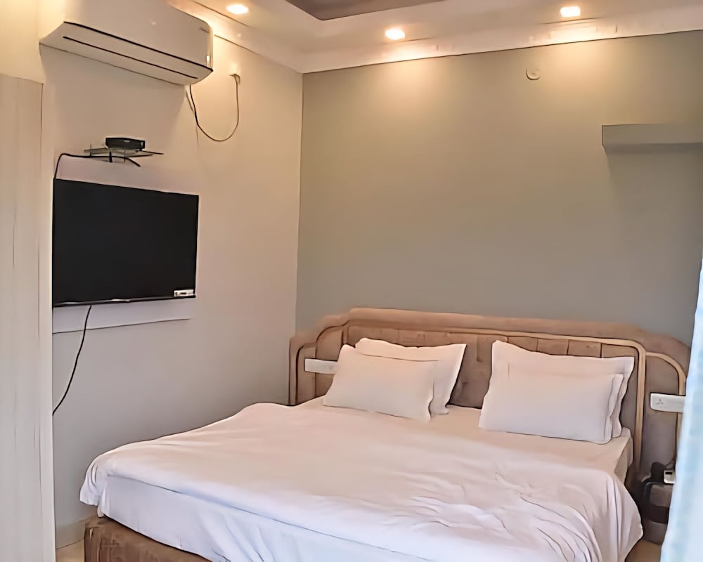 Hotel The Lake Castle Ranchi Jharkhand