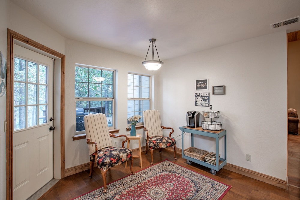 Mountain Retreat with Hot Tub Pool Table - Just over 1 hour to Squaw Valley Resort! by RedAwning - Property Image 2