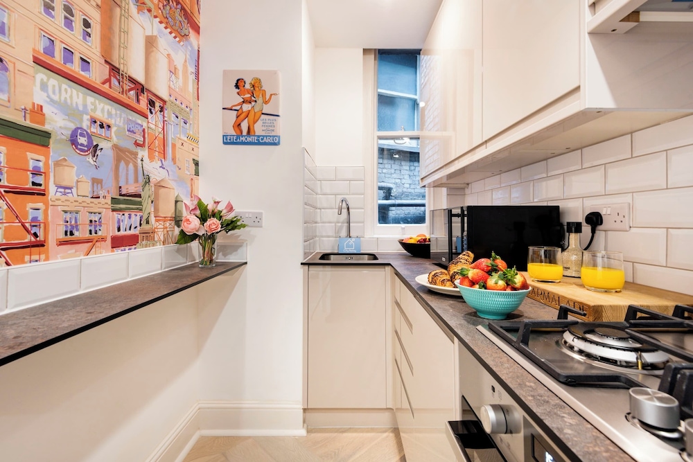 Stylish Buckingham Apartment Victoria